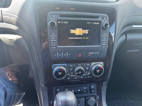 Used 2017 Chevrolet Traverse LT AWD/4WD image 9