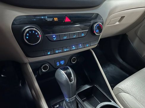 Used 2017 Hyundai Tucson Sport AWD/4WD image 19