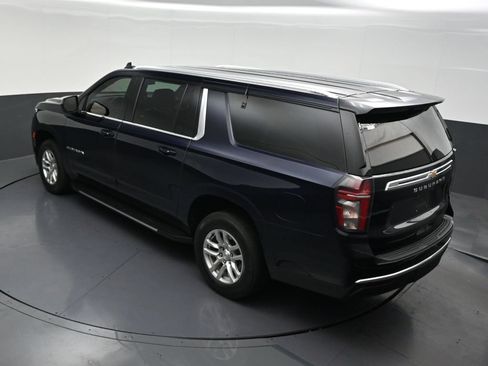 Used 2024 Chevrolet Suburban LS RWD image 18