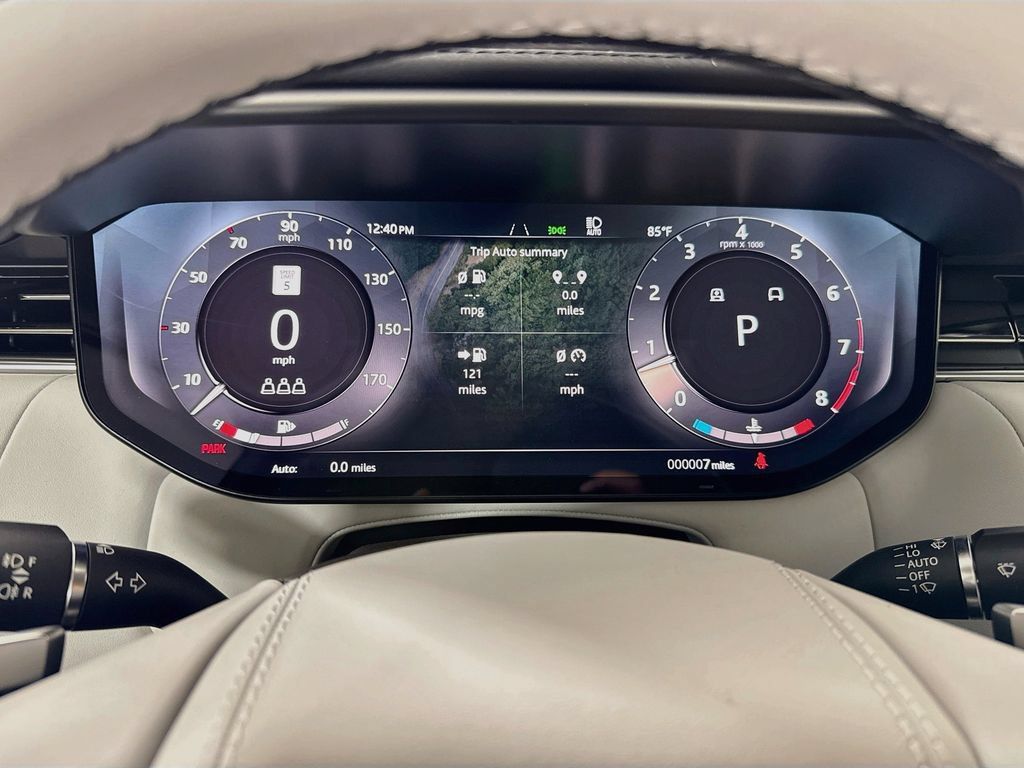 New 2026 Land Rover Range Rover Sport Dynamic SE AWD/4WD image 33