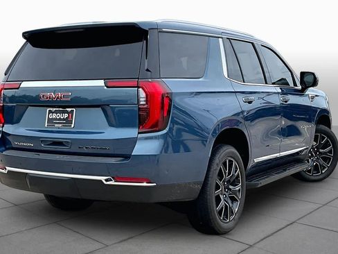 Used 2025 GMC Yukon Elevation RWD image 13