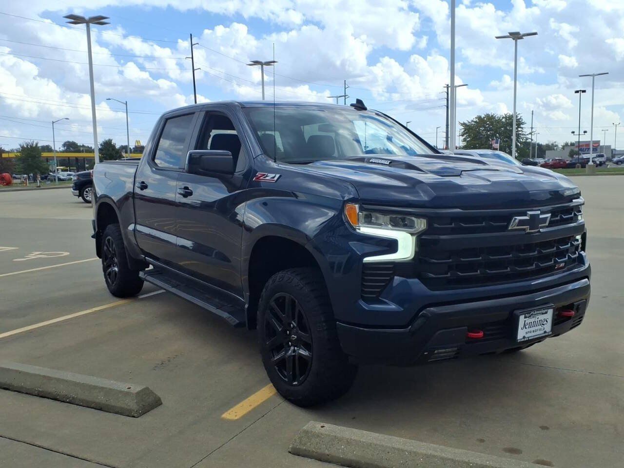 Used 2023 Chevrolet Silverado 1500 LT Trail Boss w/ Protection Package AWD/4WD image 8
