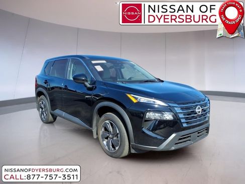 Used 2025 Nissan Rogue SV FWD image 1
