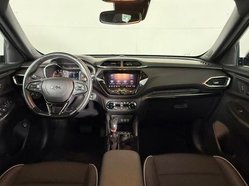 Used 2022 Chevrolet TrailBlazer RS w/ Sun and Liftgate Package FWD image 15