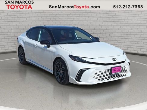 Used 2025 Toyota Camry XSE w/ Premium Plus Package image 3