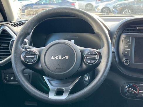Used 2025 Kia Soul LX w/ LX Technology Package image 26