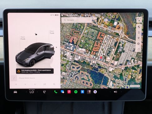 Used 2023 Tesla Model Y 2WD image 16
