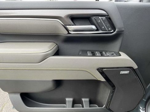 New 2026 Chevrolet Silverado 2500 ZR2 image 17