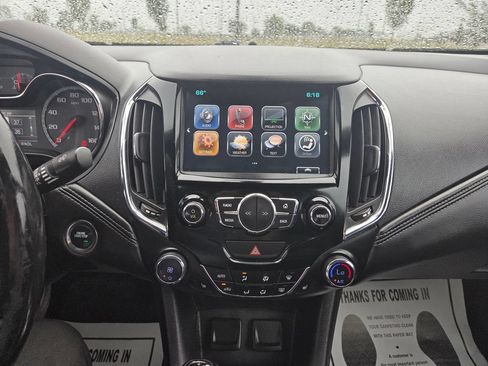 Used 2017 Chevrolet Cruze Premier FWD image 24