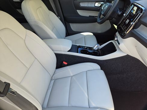 New 2026 Volvo XC40 B5 Plus w/ Protection Package Premier image 16