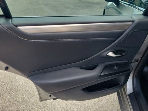 Used 2021 Lexus ES 350 F Sport w/ Accessory Package image 10