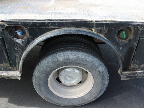 Used 2015 Ford F350 XLT w/ XLT Interior Package image 9