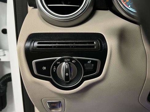 Certified 2022 Mercedes-Benz GLC 300 4MATIC image 19