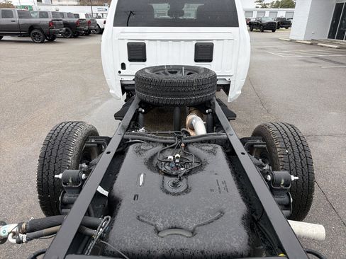 Used 2025 RAM 3500 Big Horn AWD/4WD image 30