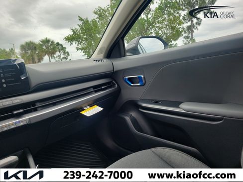 New 2026 Kia K4 FWD image 17