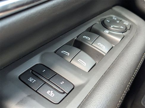 Used 2023 GMC Yukon SLT image 22