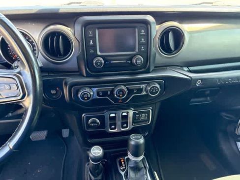 Used 2020 Jeep Wrangler Sport AWD/4WD image 20