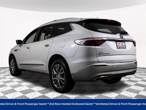 Used 2022 Buick Enclave Premium w/ Experience Buick Package image 11