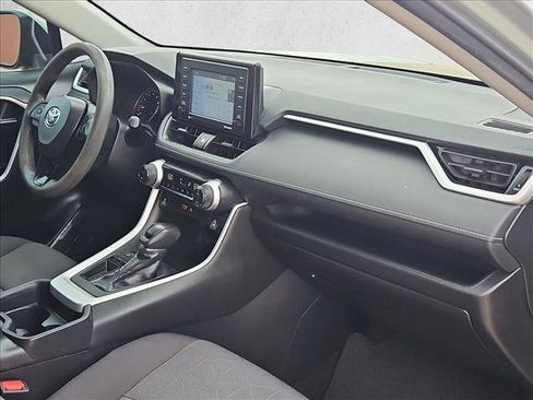 Used 2020 Toyota RAV4 XLE w/ Convenience Package image 22
