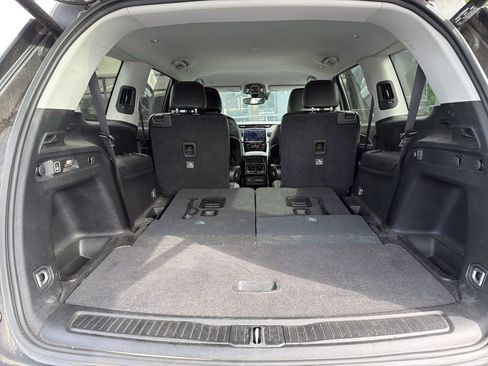 Used 2023 Jeep Grand Cherokee L Limited AWD/4WD image 9