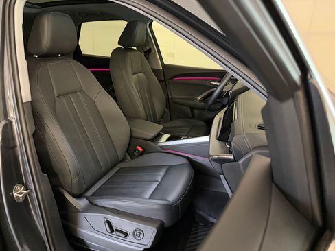 Certified 2025 Audi Q5 Premium w/ Premium Plus AWD/4WD image 25