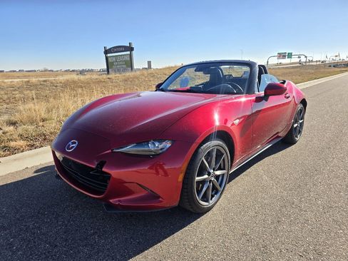 Used 2016 MAZDA MX-5 Miata Grand Touring image 12