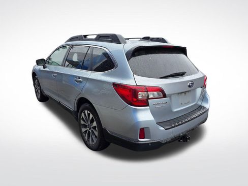 Used 2017 Subaru Outback 2.5i Limited image 7