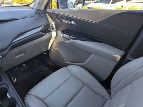 Used 2019 Cadillac XT4 Premium Luxury image 16