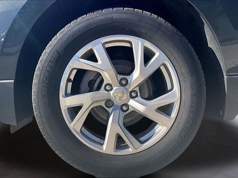 Used 2021 Chevrolet Equinox Premier AWD/4WD image 10