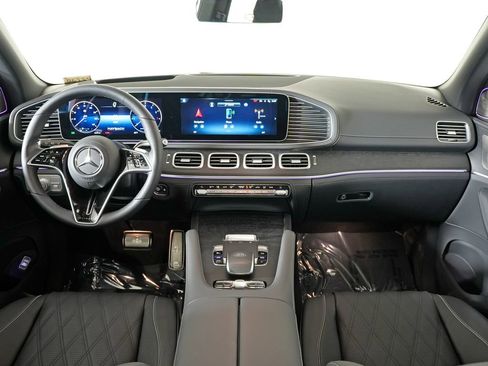 Used 2026 Mercedes-Benz Maybach GLS 600 4MATIC image 17