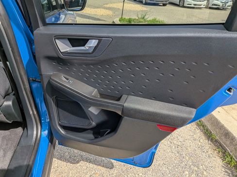 Used 2020 Ford Escape SE FWD image 34