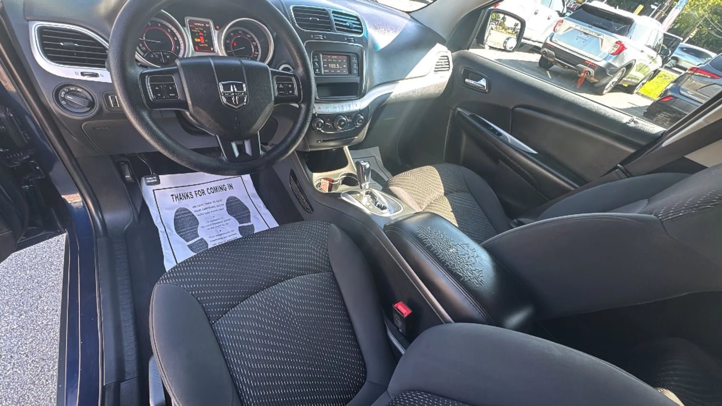 Used 2017 Dodge Journey SE FWD image 11