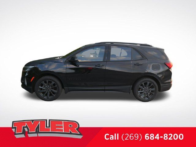 Used 2023 Chevrolet Equinox RS w/ RS Leather Package AWD/4WD image 4