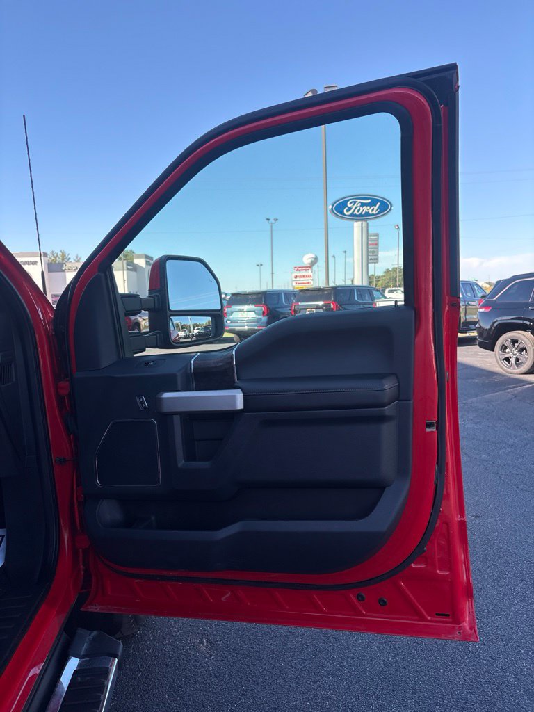 Used 2022 Ford F350 Lariat w/ Lariat Ultimate Package AWD/4WD image 27