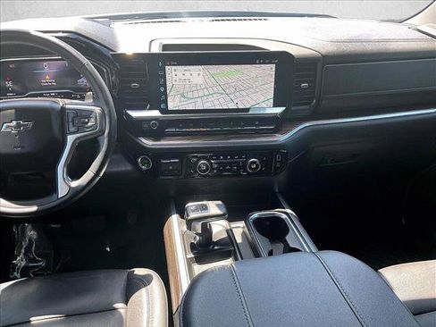 Used 2025 Chevrolet Silverado 1500 RST AWD/4WD image 8