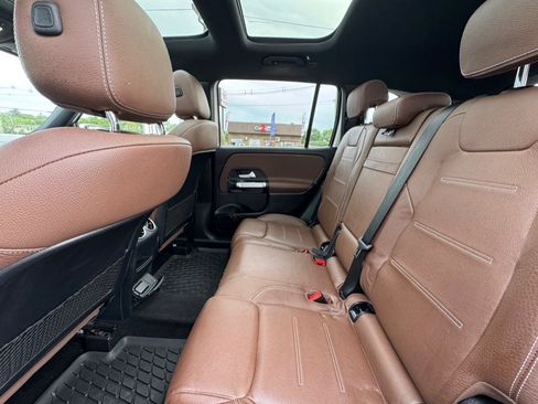 Used 2020 Mercedes-Benz GLB 250 4MATIC image 26