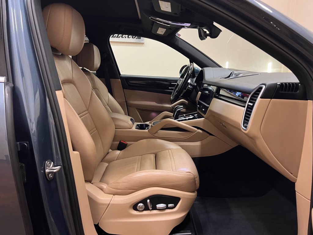 Used 2019 Porsche Cayenne S AWD/4WD image 24