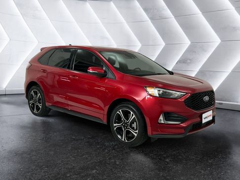 Used 2023 Ford Edge ST image 1