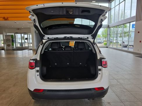Used 2022 Jeep Compass Limited AWD/4WD image 18