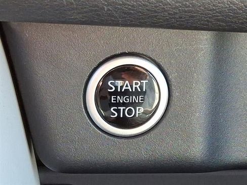 Used 2022 Nissan Rogue SL w/ SL Premium Package image 58