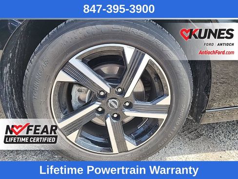 Used 2024 Nissan Sentra SV FWD image 15