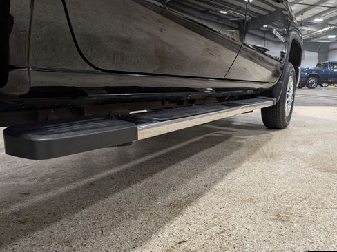 Used 2024 Chevrolet Silverado 2500 LT image 10