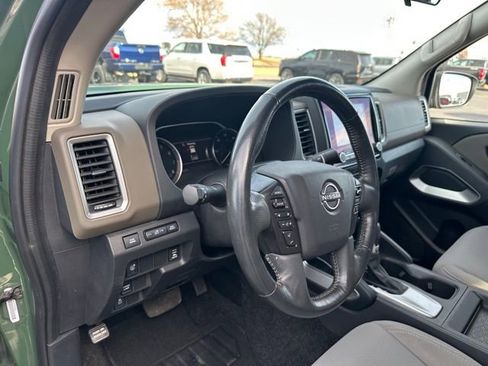 Used 2022 Nissan Frontier SV image 24