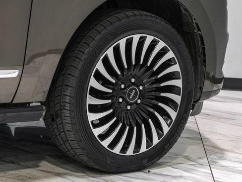 Used 2020 Lincoln Navigator Black Label w/ Cargo Convenience Package AWD/4WD image 54