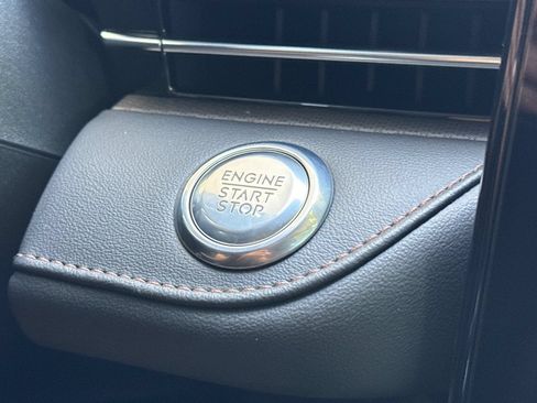 New 2026 Lincoln Nautilus Premier AWD/4WD image 19