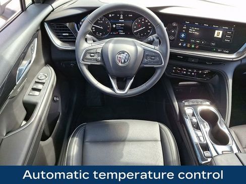 Used 2023 Buick Envision Essence image 3