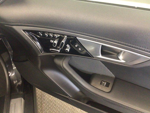 Used 2015 Jaguar F-TYPE Coupe RWD image 11