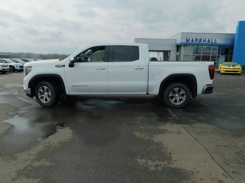 Used 2025 GMC Sierra 1500 SLT image 10