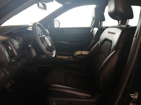 Used 2023 Nissan Pathfinder Rock Creek AWD/4WD image 11