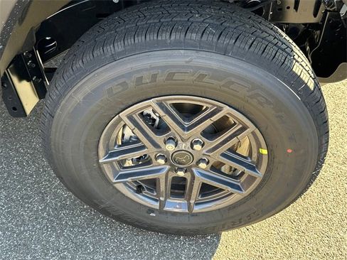 New 2026 Jeep Gladiator Sport image 7